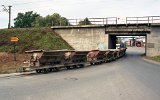 Die Strecke f�hrte ca. 3 km durch den Ort und kreuzte 2x �ffentliche Stra�en. (Ziegelei Igloobud in D�bica am 30.09.1999)
