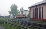 Ein MBd1-Arbeitstriebwagen wird manuell auf dfer Drehscheibe in Nowy Dw�r Gda�ski (Tiegenhof) am 08. September 1992 in Fahrtrichtung Stegna gedreht
