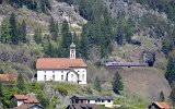 Blick vom Wattingertunnel auf die Kirche und den  Strahllochtunnel (Wassen 06.05.2016)